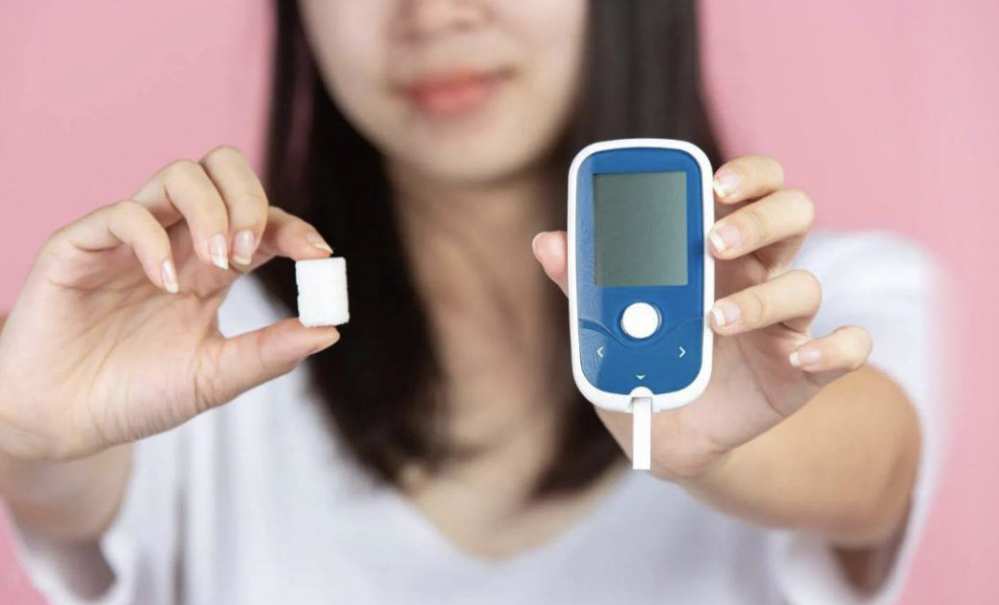 Era Konektivitas: Sinergi Alat Medis dan Perangkat Pintar dalam Ekosistem Kesehatan Modern